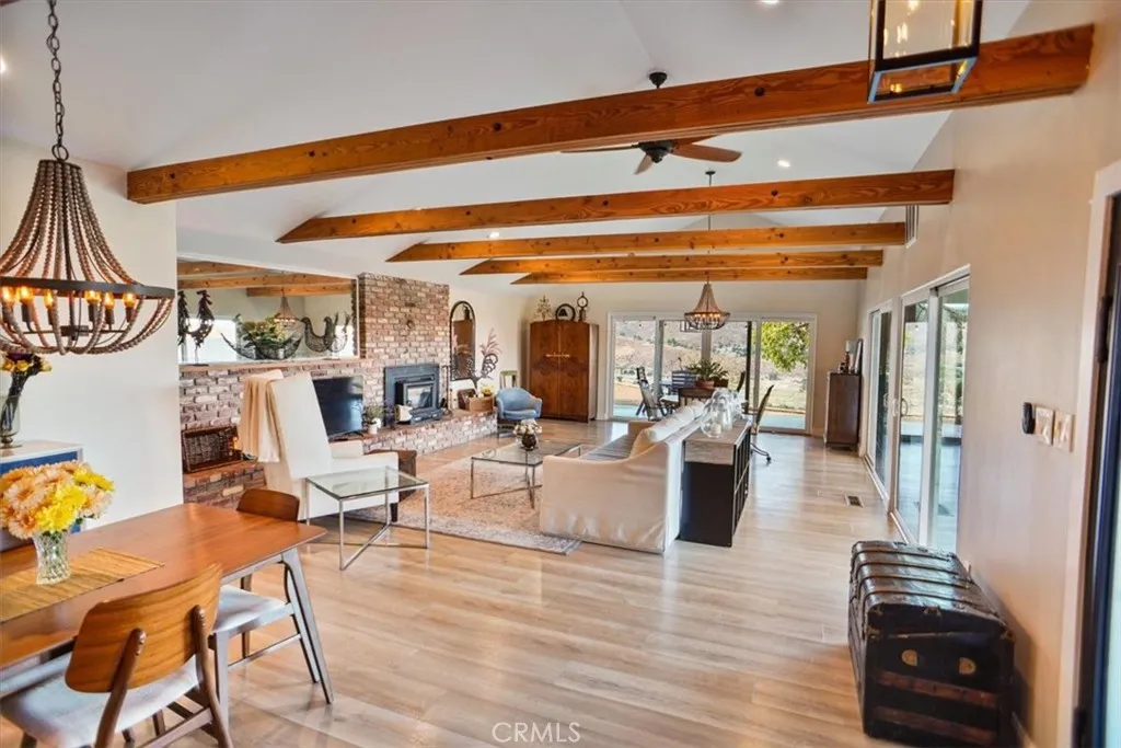 40005 92nd Street W, Leona Valley, California 93551 home-pic-4